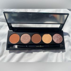 Brand new makeup palette